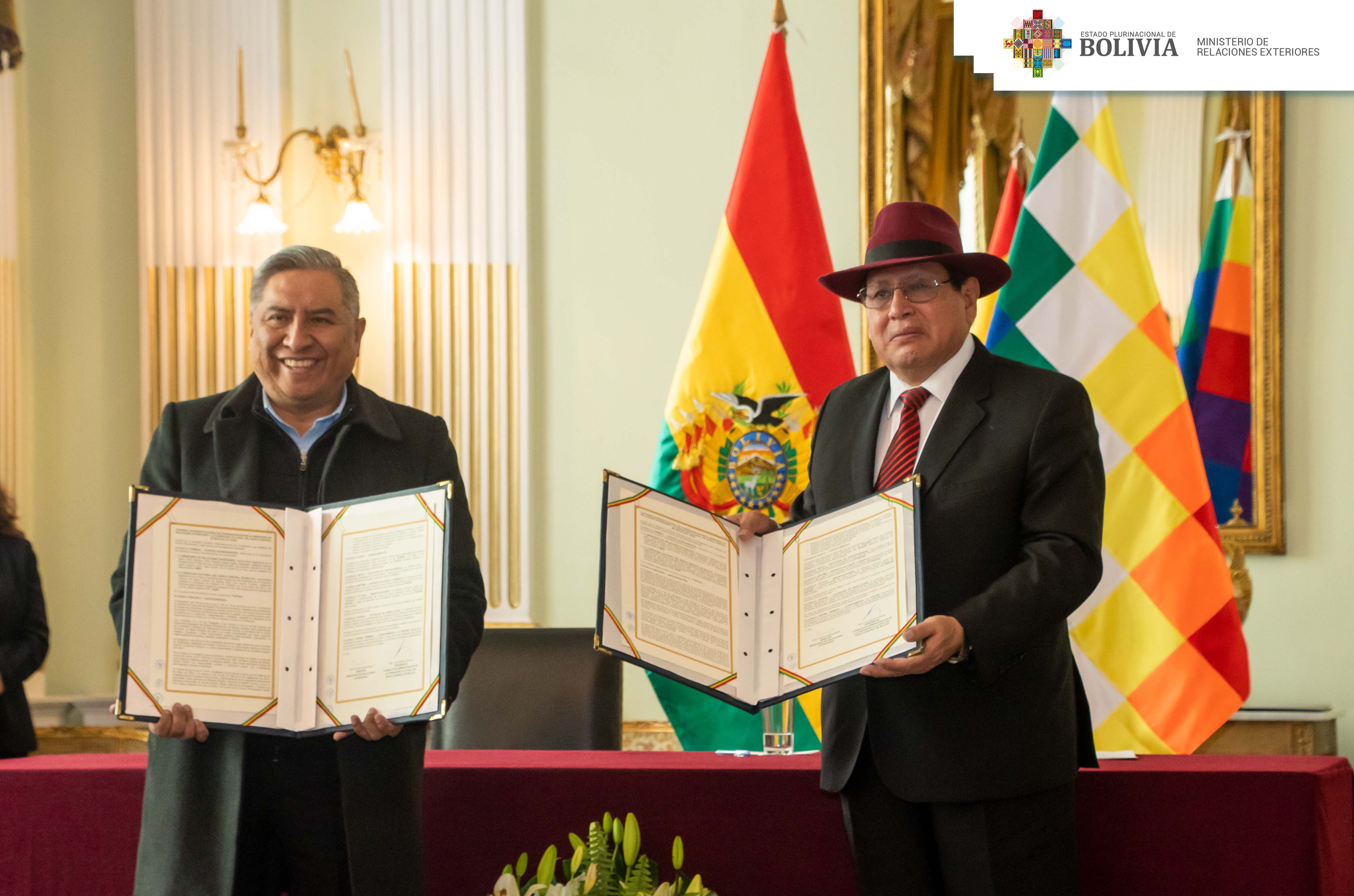 La Cancillería y la Fundación cultural del BCB firman acuerdo para difundir la pluralidad de la cultura boliviana en el mundo