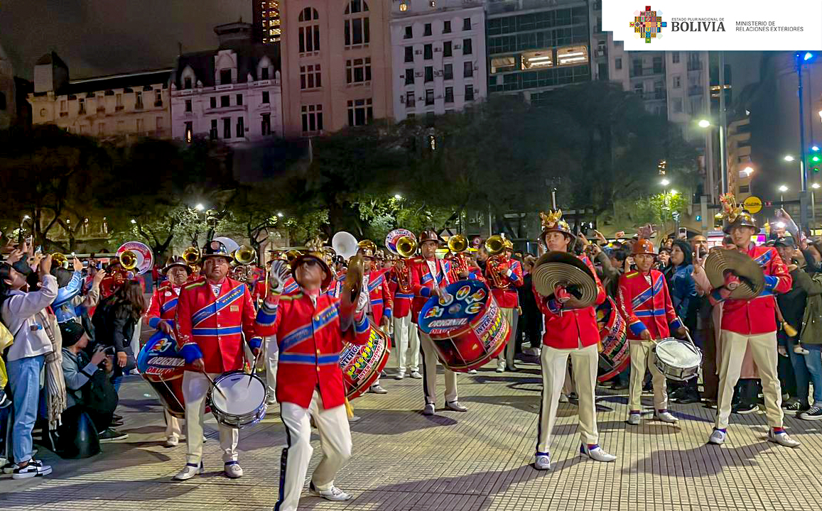 La comunidad boliviana en Argentina celebró el Día de la Descolonización con actividades culturales 